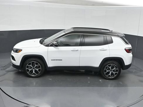 Used 2025 Jeep Compass Limited AWD/4WD image 42