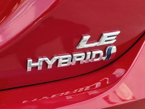 Used 2024 Toyota Camry LE image 10