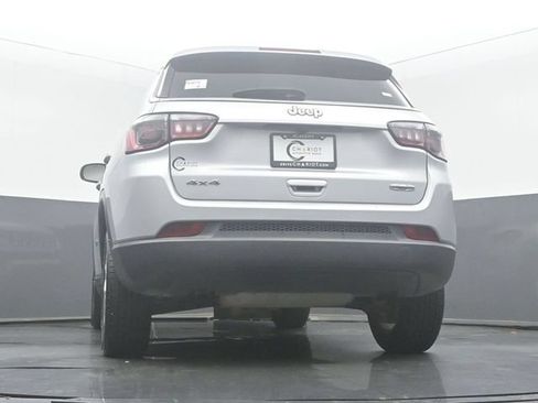 Used 2024 Jeep Compass Latitude AWD/4WD image 46