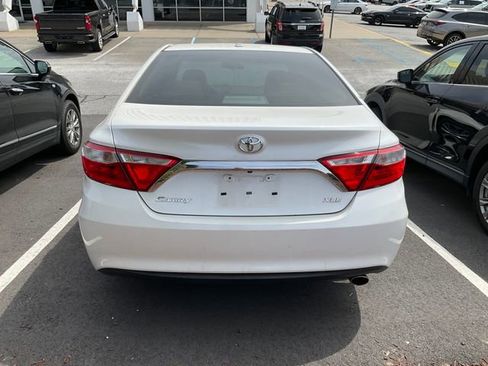 Used 2015 Toyota Camry XLE image 5