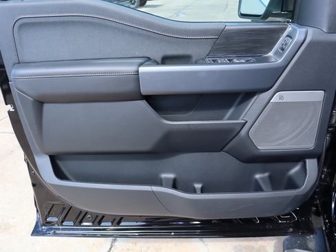 New 2025 Ford F150 Lariat w/ Equipment Group 502A High image 17