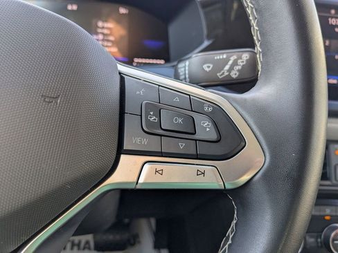 Used 2024 Volkswagen Taos SE image 48