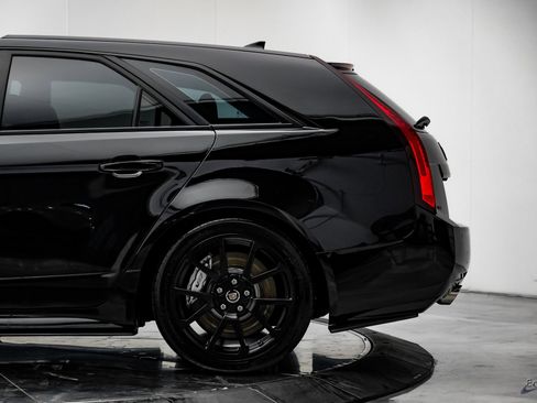 Used 2013 Cadillac CTS V image 7