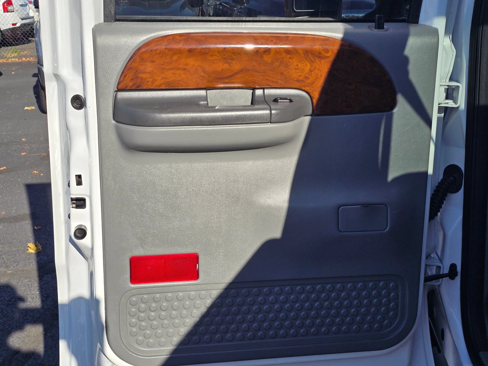 Used 2004 Ford F350 Lariat AWD/4WD image 15