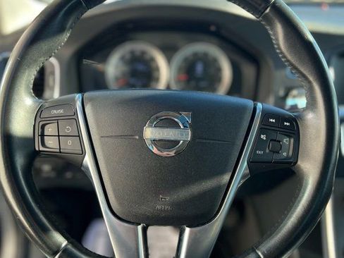 Used 2012 Volvo S60 T5 image 8