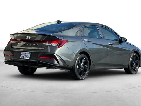 Certified 2026 Hyundai Elantra Sport FWD image 8