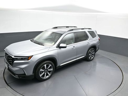 Used 2024 Honda Pilot Touring image 36