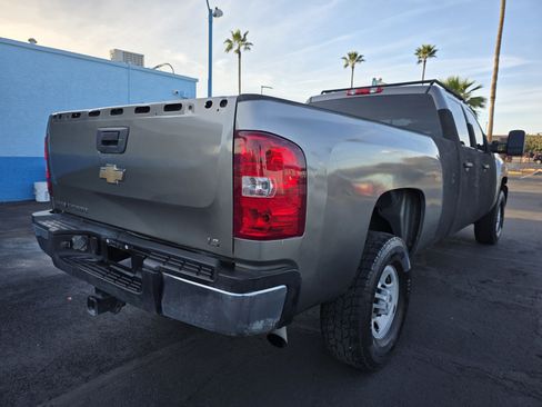 Used 2008 Chevrolet Silverado 2500 W/T AWD/4WD image 3