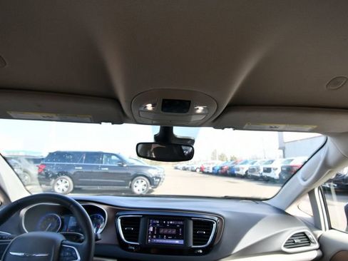 Used 2024 Chrysler Voyager LX FWD image 24