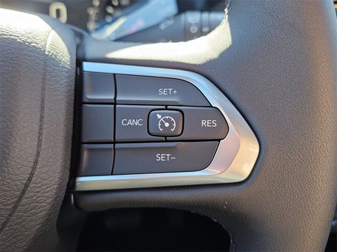 New 2026 Jeep Compass Latitude image 22