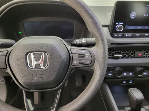 Used 2024 Honda Accord EX image 5