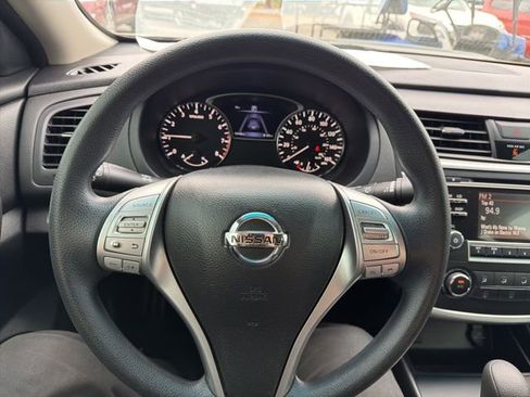 Used 2016 Nissan Altima 2.5 S w/ Power Driver Seat Package image 12