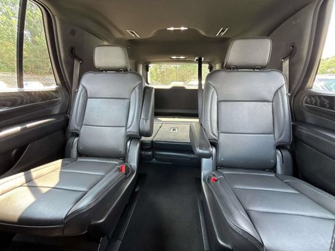 Used 2023 GMC Yukon Denali AWD/4WD image 11