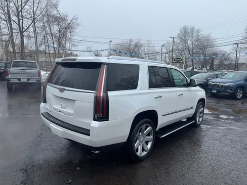 Used 2016 Cadillac Escalade Premium image 8