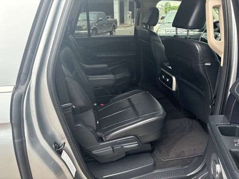 Used 2024 Ford Expedition Max XLT AWD/4WD image 28