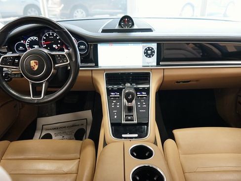 Used 2019 Porsche Panamera 4 image 46