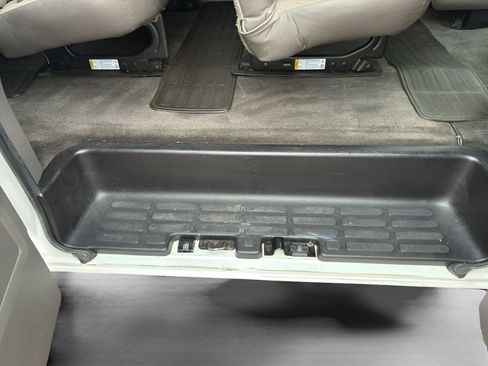 Used 2016 Chevrolet Express 3500 LT w/ LT Preferred Equipment Group image 10