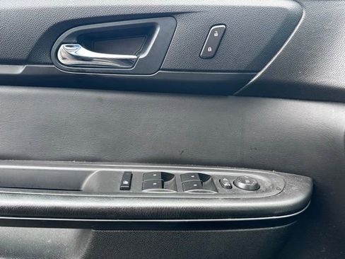 Used 2016 Chevrolet Traverse LT FWD image 19