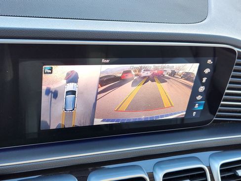 Used 2022 Mercedes-Benz GLE 450 4MATIC image 17