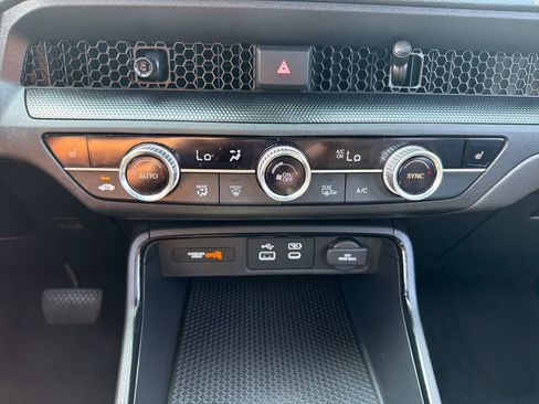 Used 2024 Honda CR-V Sport image 17
