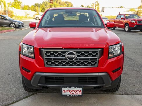 Used 2023 Nissan Frontier SV image 9