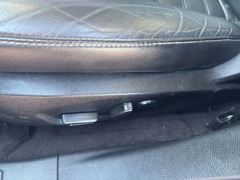 Used 2017 Ford Fusion SE w/ Fusion SE Technology Package image 21