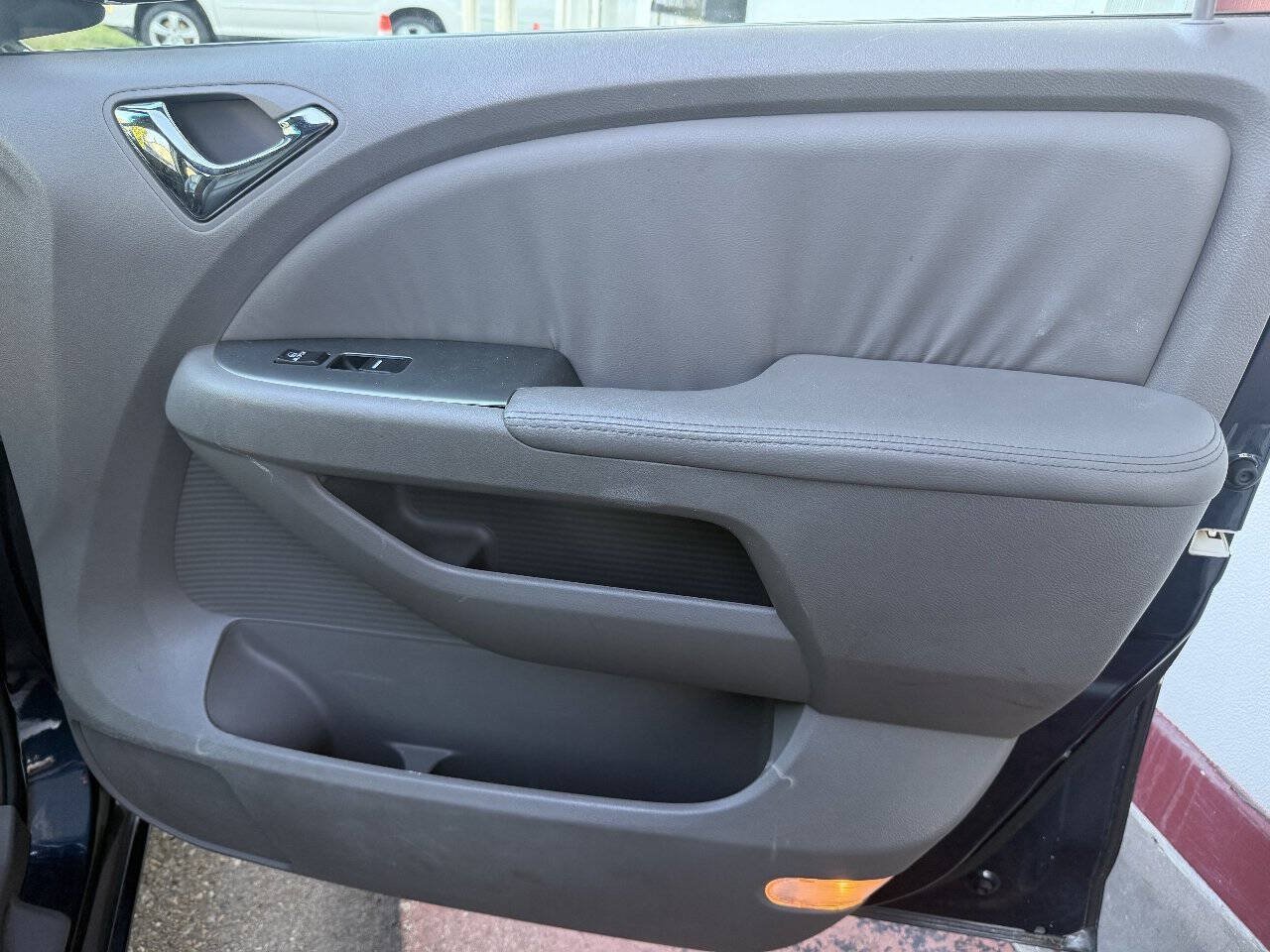 Used 2010 Honda Odyssey EX-L image 22