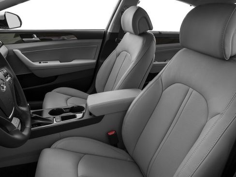 Used 2017 Hyundai Sonata Limited image 12