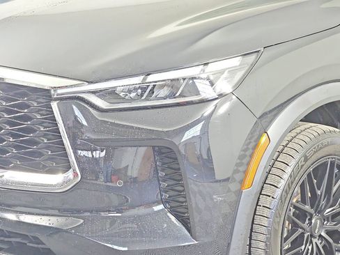 Used 2023 INFINITI QX60 Sensory w/ Vision Package AWD/4WD image 29