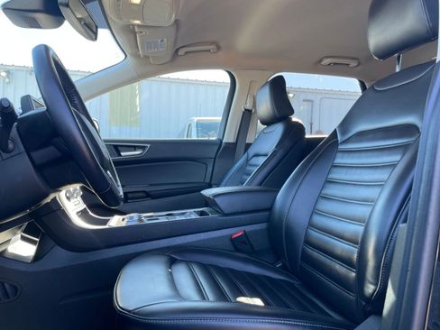 Used 2023 Ford Edge SEL image 28