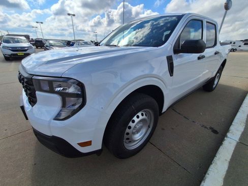 Used 2025 Ford Maverick XL w/ Equipment Group 101A image 4