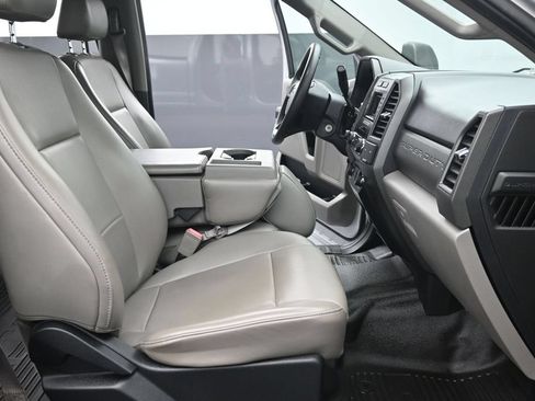 Used 2019 Ford F250 XL w/ Power Equipment Group AWD/4WD image 26