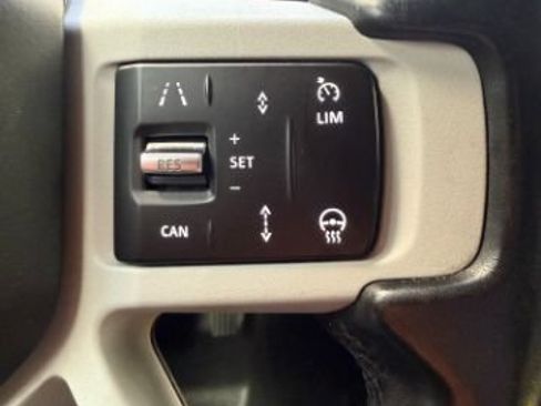 Used 2020 Land Rover Defender 110 First Edition AWD/4WD image 21