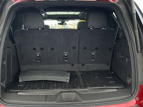 Used 2021 Chevrolet Tahoe RST w/ Luxury Package image 28