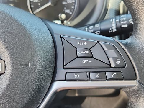 Used 2023 Nissan Kicks SV FWD image 21