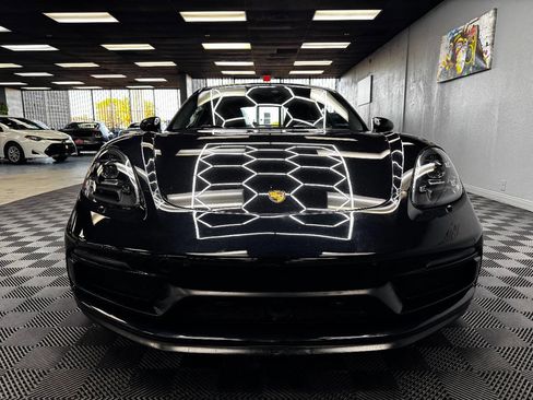 Used 2018 Porsche 718 Cayman GTS image 4