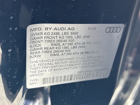 Used 2025 Audi Q5 Premium AWD/4WD image 37