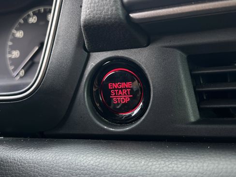 Used 2024 Honda Pilot TrailSport image 28