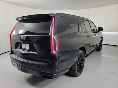 Certified 2023 Cadillac Escalade ESV Sport w/ LPO, ONYX Package image 4