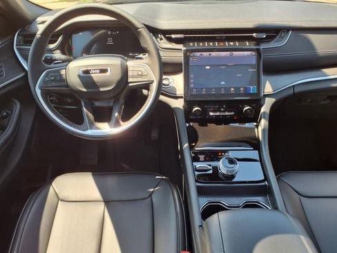 New 2025 Jeep Grand Cherokee L Limited w/ Trailer Tow Package image 15