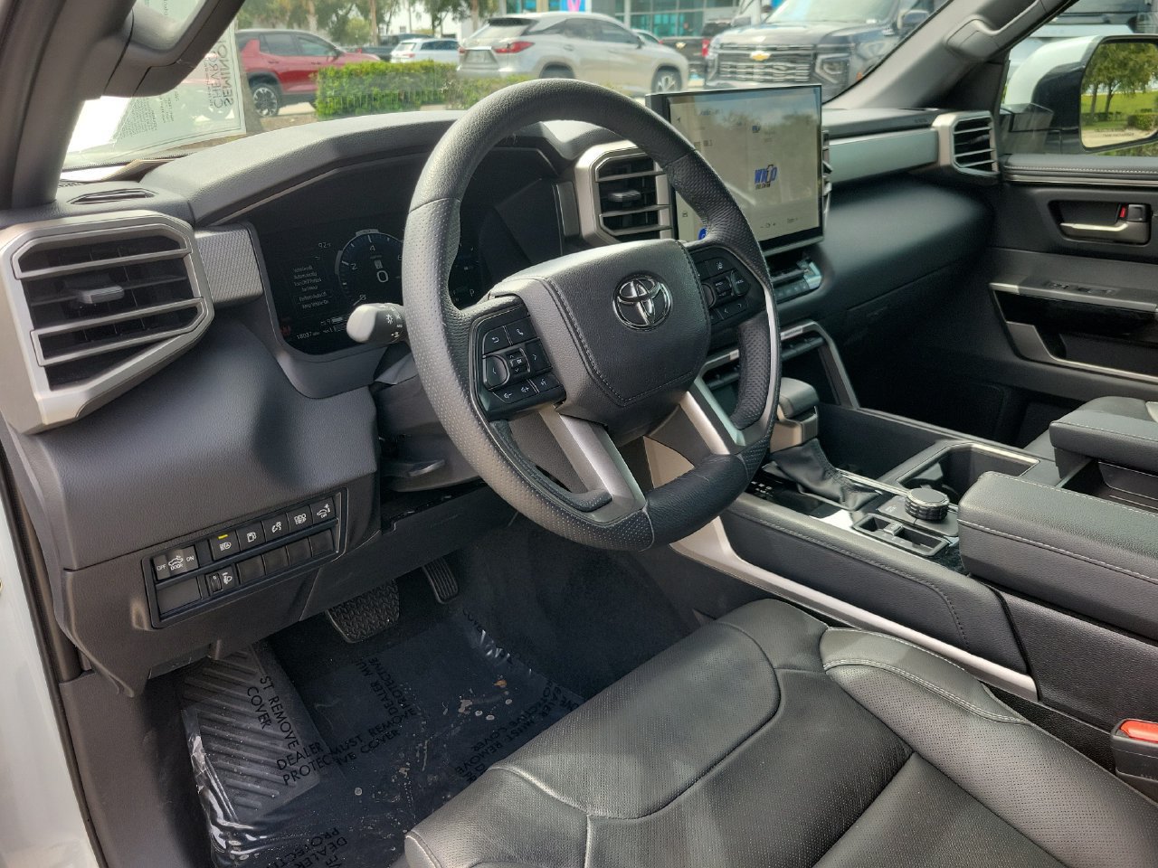 Used 2026 Toyota Tundra Limited AWD/4WD image 15