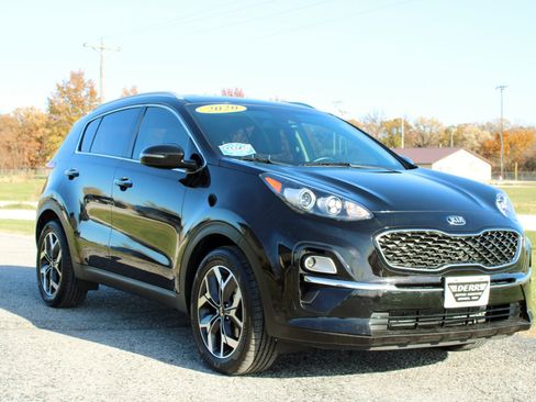 Used 2020 Kia Sportage EX image 4