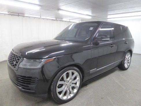 Used 2019 Land Rover Range Rover Supercharged image 3