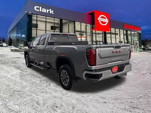 Used 2025 GMC Sierra 3500 SLT w/ SLT Premium Package image 5