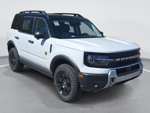 New 2026 Ford Bronco Sport Badlands w/ Sasquatch Badlands Package AWD/4WD image 3