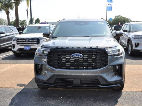 New 2025 Ford Explorer ST-Line w/ Premium Package image 8