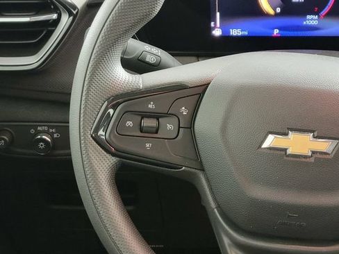 Used 2026 Chevrolet TrailBlazer LS FWD image 27