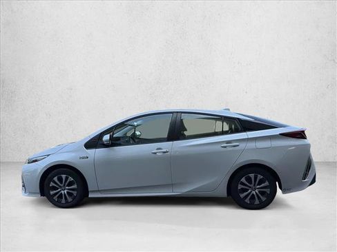 Used 2021 Toyota Prius Prime Limited FWD image 7