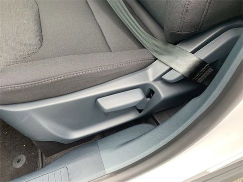 New 2025 Ford Maverick XL w/ Equipment Group 102A image 23