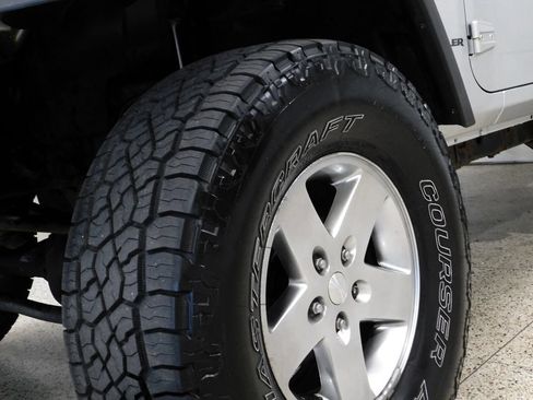 Used 2010 Jeep Wrangler Sport AWD/4WD image 17